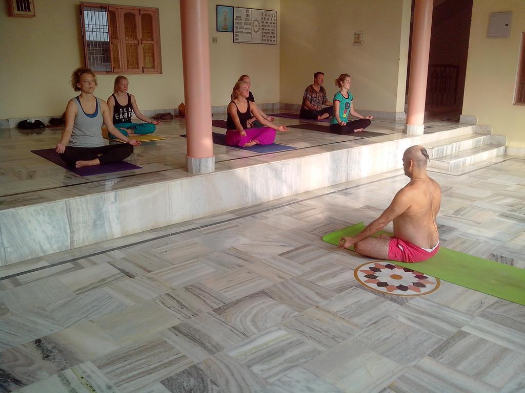 Sri Yoga Mandir Varanasi Exterior foto